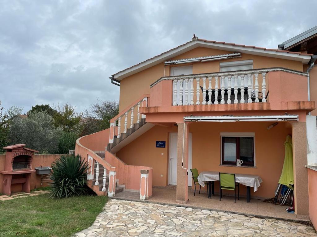 Waimarie Apartment Fazana Exterior photo