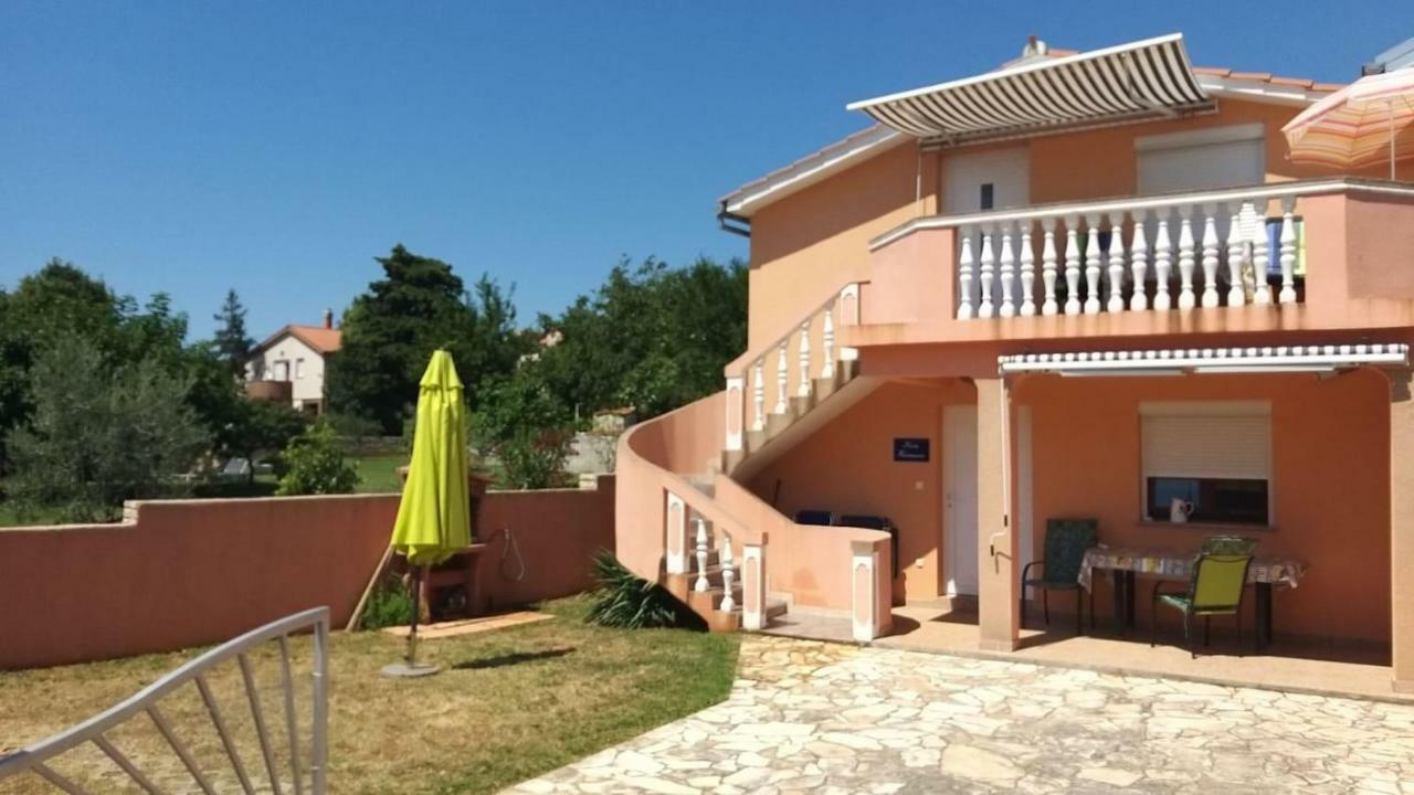 Waimarie Apartment Fazana Exterior photo